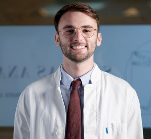 Marko Bošković dr. med. - Opća medicina - Liječnik hitne medicine s iskustvom u farmakologiji i kardiovaskularnoj kirurgiji. Dogovorite konzultacije već danas! | LittleDot