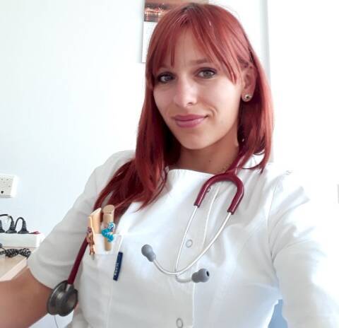dr.  Ivana Jahoda dr. med. - Opća pedijatrija - Pedijatrica s iskustvom u primarnoj skrbi. Dostupna za online savjetovanje bez čekanja – zatražite pomoć odmah. | LittleDot