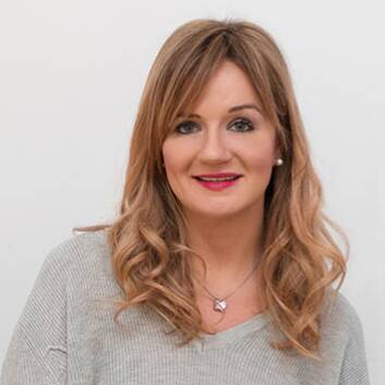 Emina Kovačić mag. rehab. educ. - Rehabilitacija, - Pedagogija - Emina Kovačić, pedagoginja, pruža savjetovanje i stručnu podršku obiteljima djece s poteškoćama u razvoju. | LittleDot