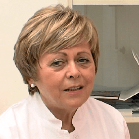 prim. mr. sc.  Marija Hegeduš Jungvirth dr. med. - Opća pedijatrija, - Gastroenterologija - Specijalistica pedijatrije s bogatim iskustvom u edukaciji i znanstvenim radovima. Zakažite konzultaciju za stručne savjete! | LittleDot