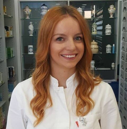 Martina Prusac mag. pharm. - Klinička farmacija, - Fitoaromaterapija - Dostupna je za pitanja o primjeni lijekova i alternativnim preparatima | LittleDot